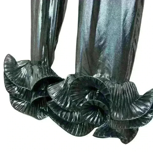 New Arrivals Lilou Ruffle Pants in Rive Droite Size Xtra Small - Picture 8 of 14